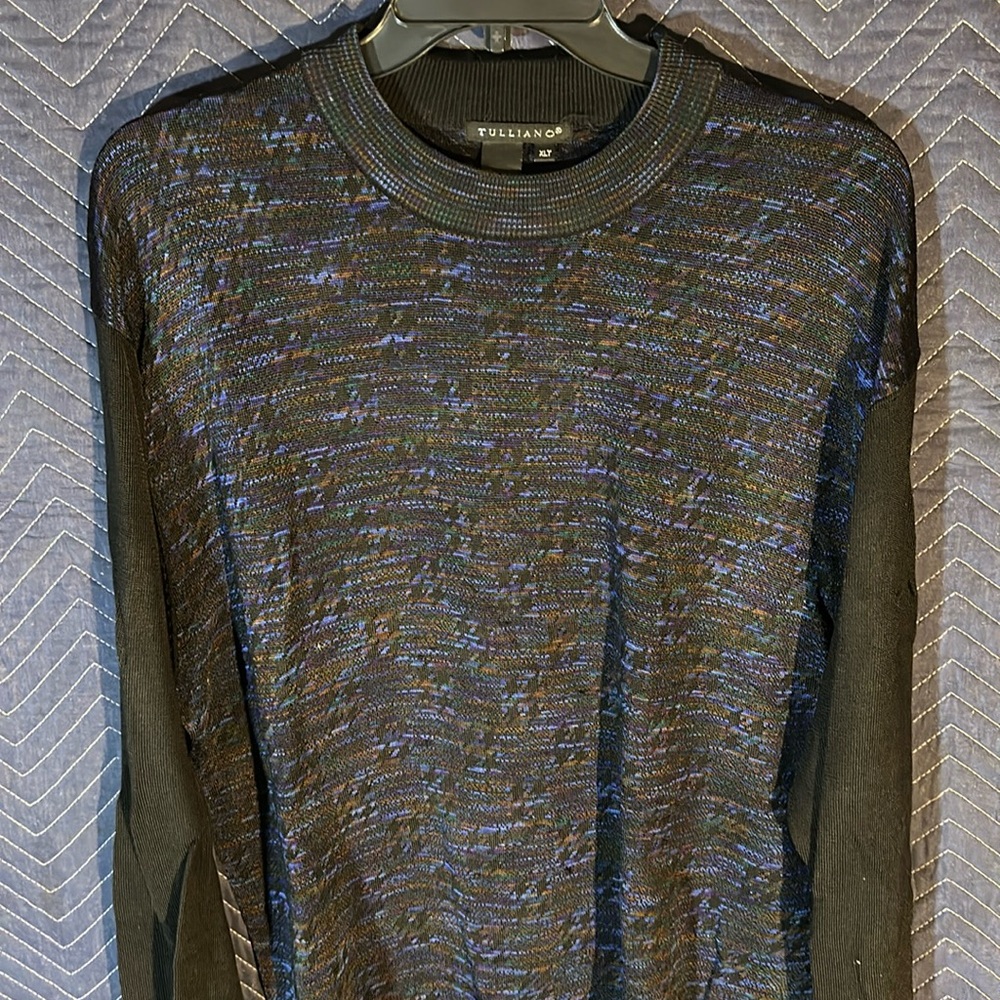 Tulliano crewneck black/blue woven thru chest & back…